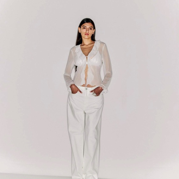 Wilfred Frenchy Blouse size medium in White- Aritzia - Picture 14 of 14